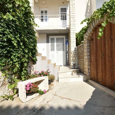 Apartment Milka Primošten Kültér fotó