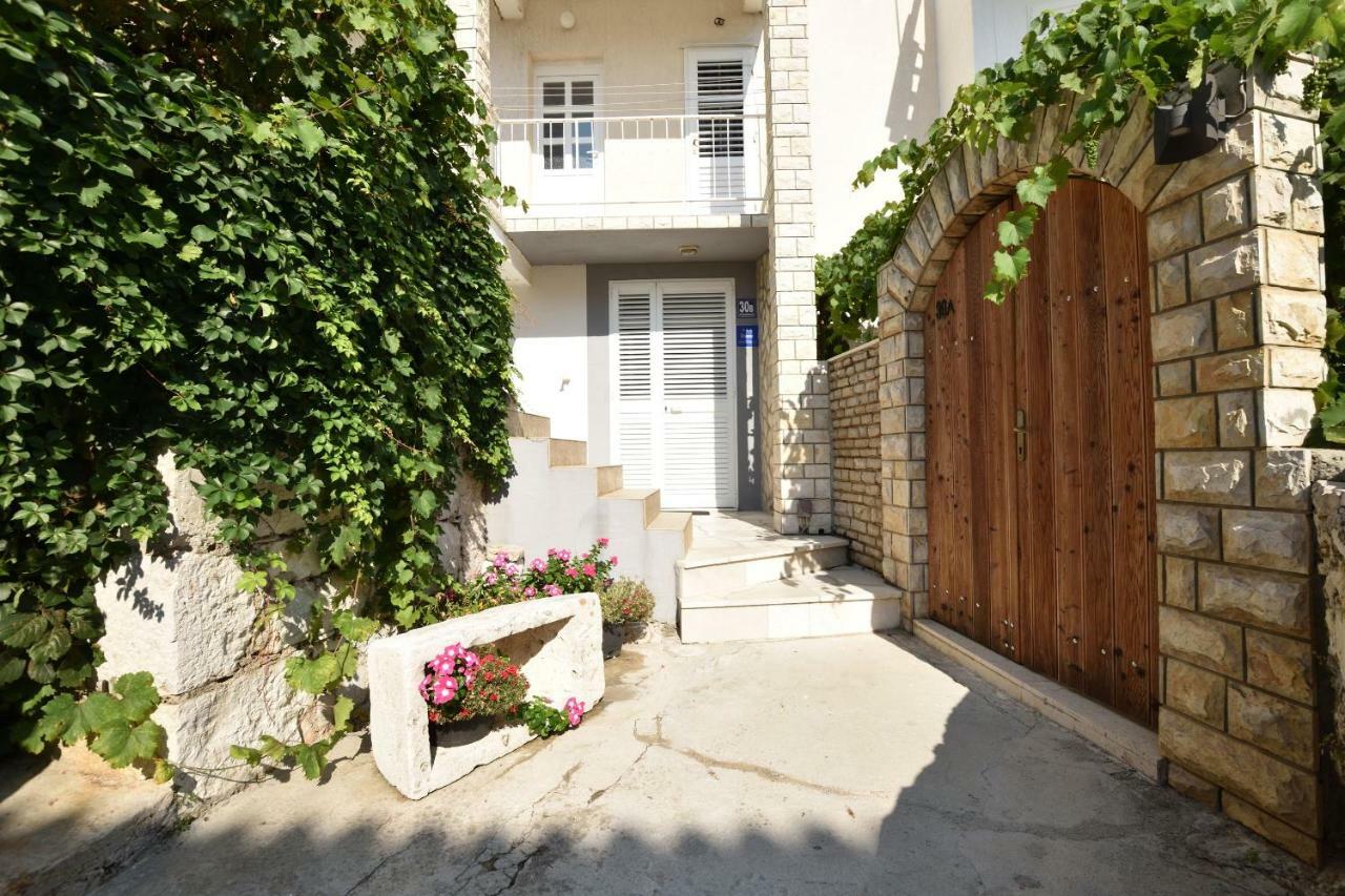 Apartment Milka Primošten Kültér fotó
